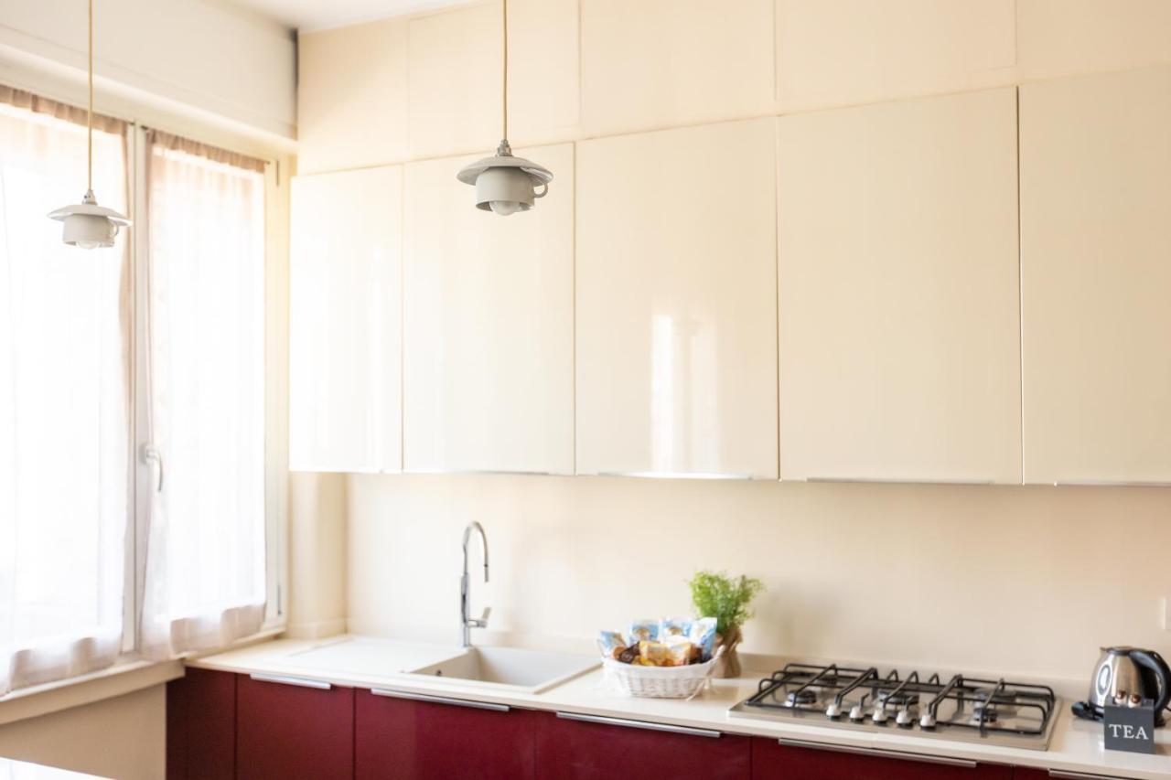 Rosselli 13 Milan Apartment Bagian luar foto