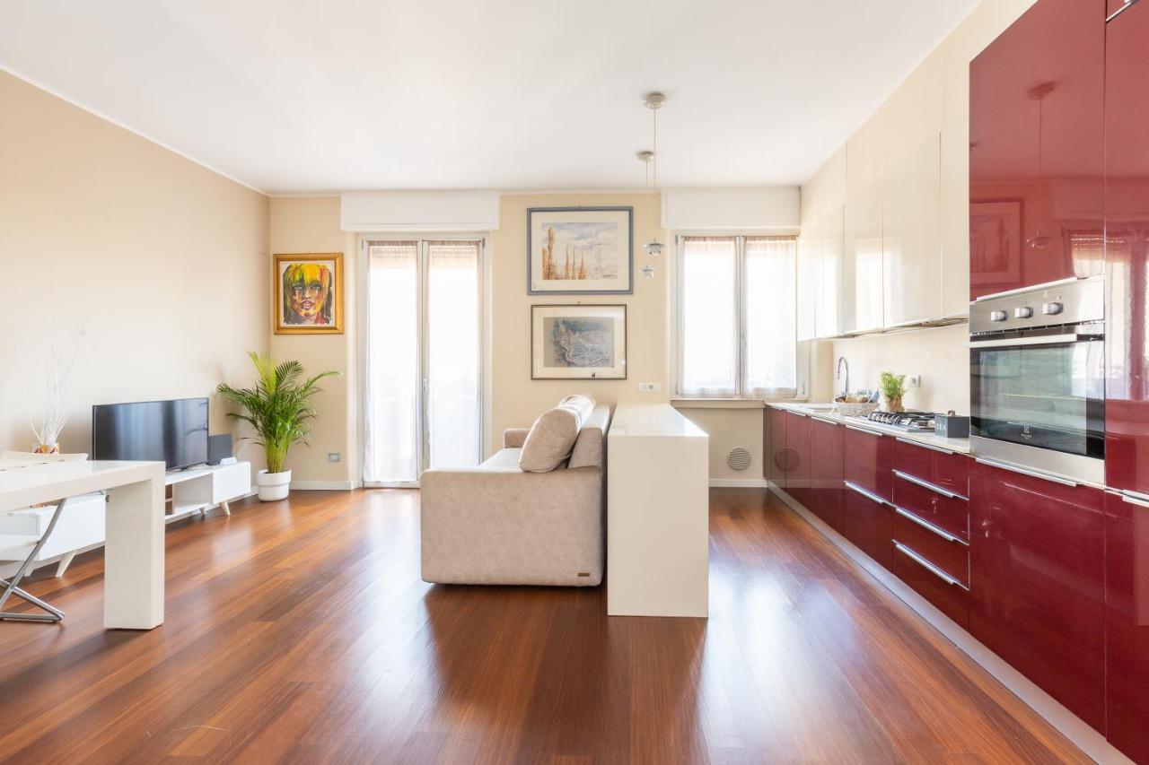 Rosselli 13 Milan Apartment Bagian luar foto