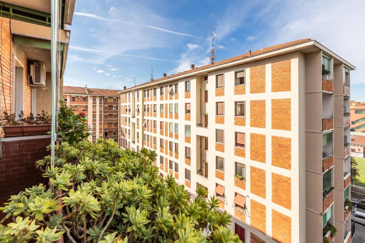Rosselli 13 Milan Apartment Bagian luar foto