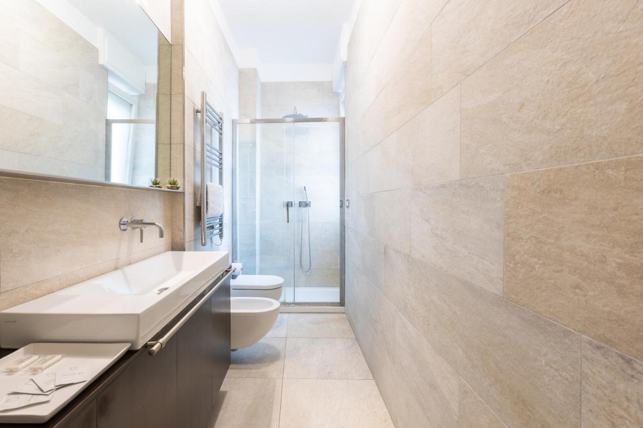Rosselli 13 Milan Apartment Bagian luar foto