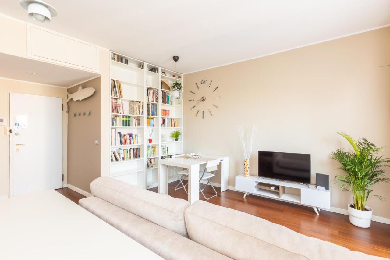 Rosselli 13 Milan Apartment Bagian luar foto