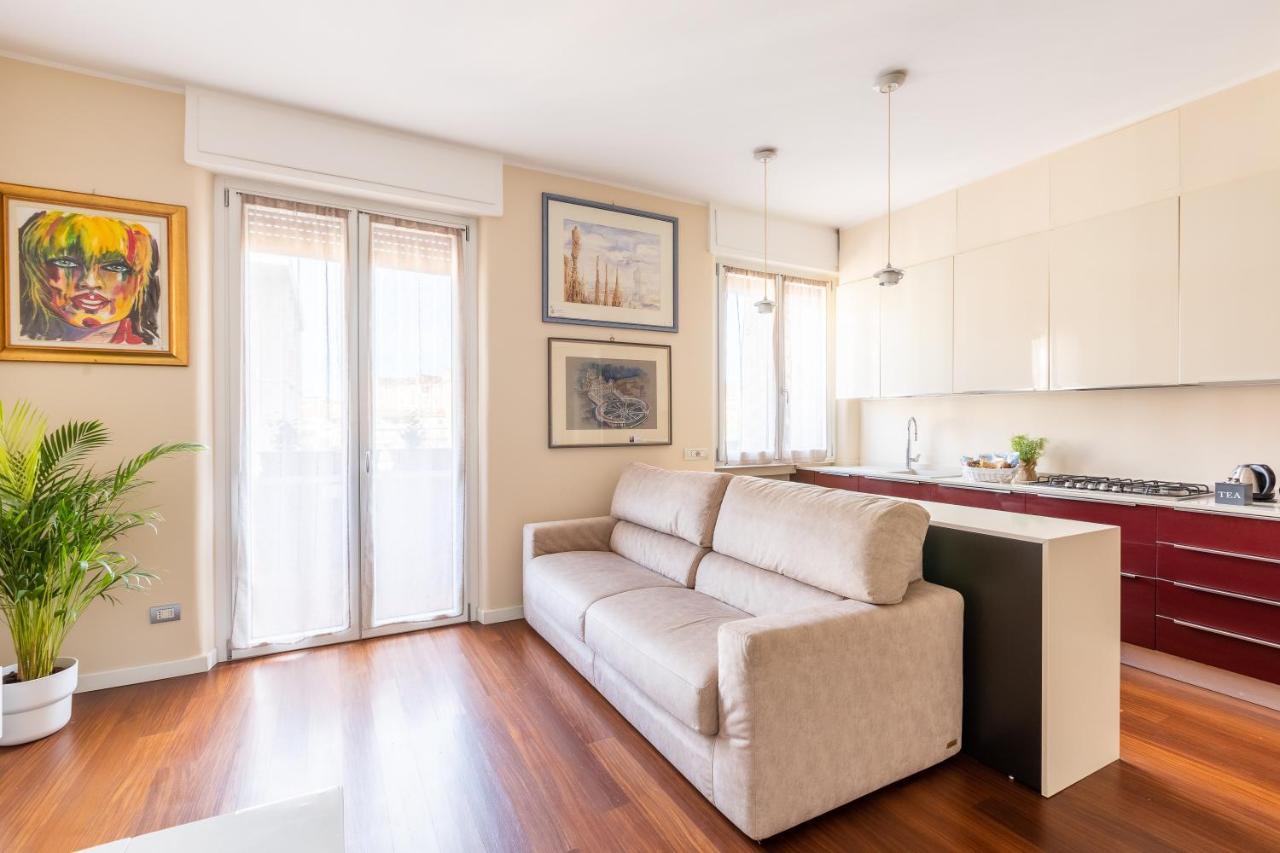 Rosselli 13 Milan Apartment Bagian luar foto